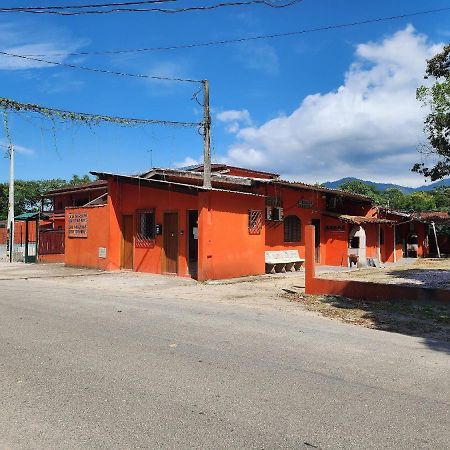 0001.09 - Maranduba - Chale Terreo - 1 Dormitorio - 6 Pessoas - 2 Quadras Do Mar - Piscina - Wi-Fi Ubatuba Εξωτερικό φωτογραφία